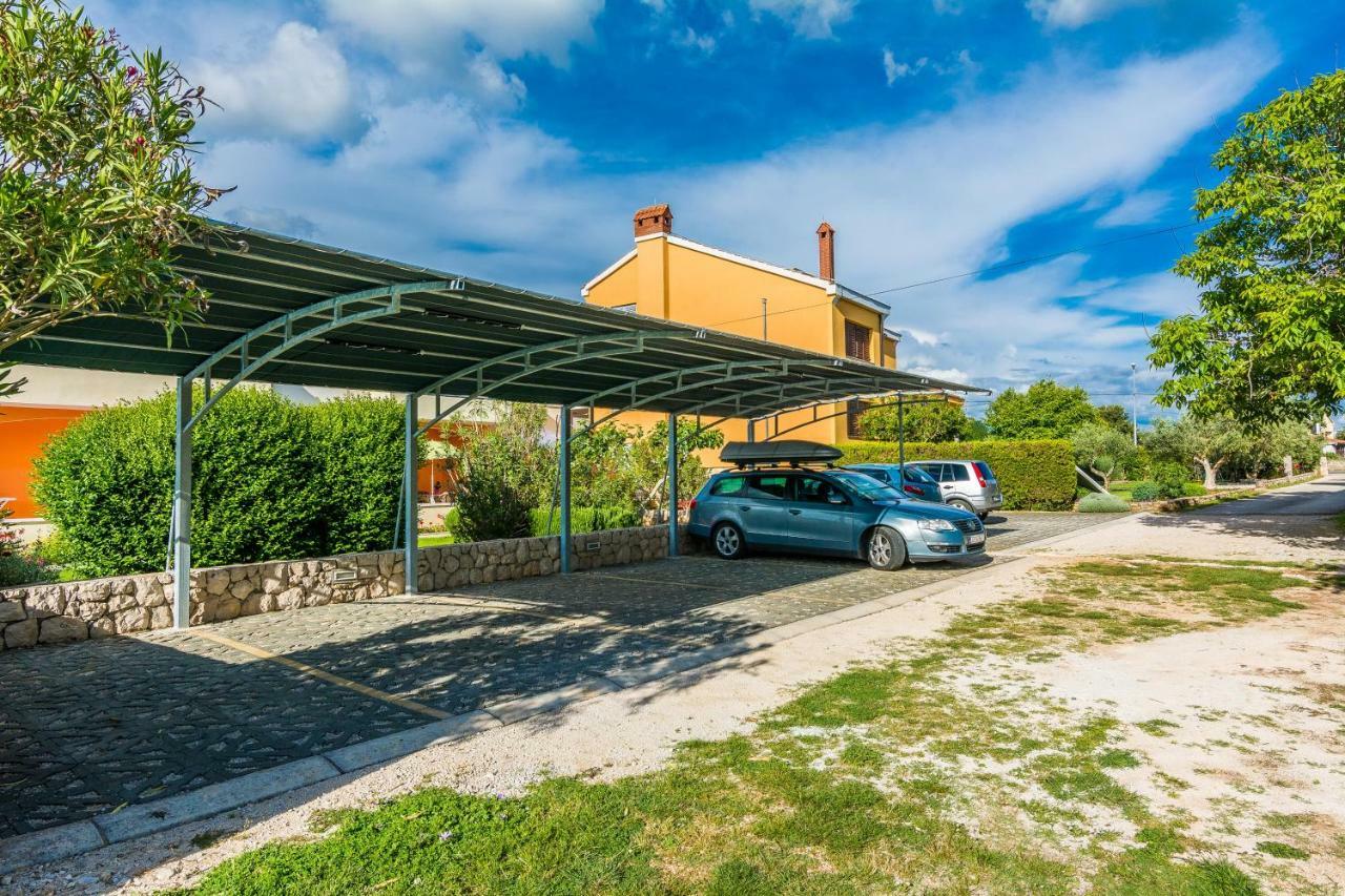 Apartmani Albi Zaton  Buitenkant foto