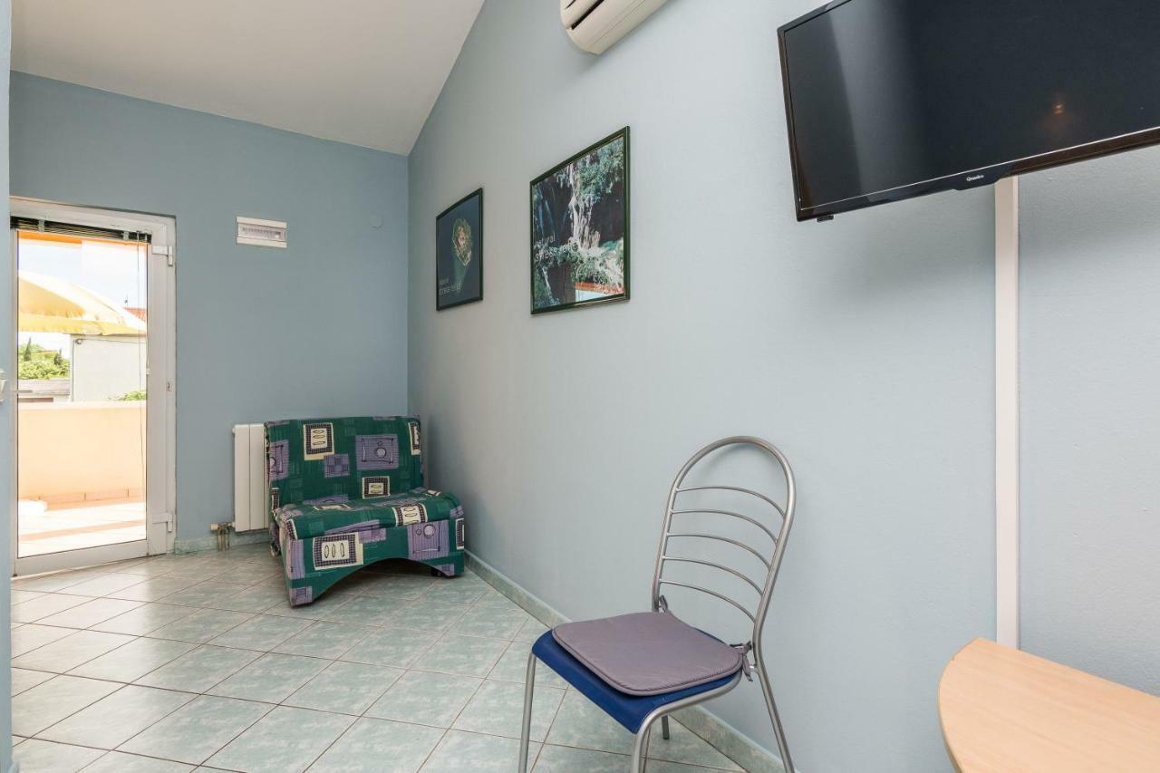 Apartmani Albi Zaton  Buitenkant foto