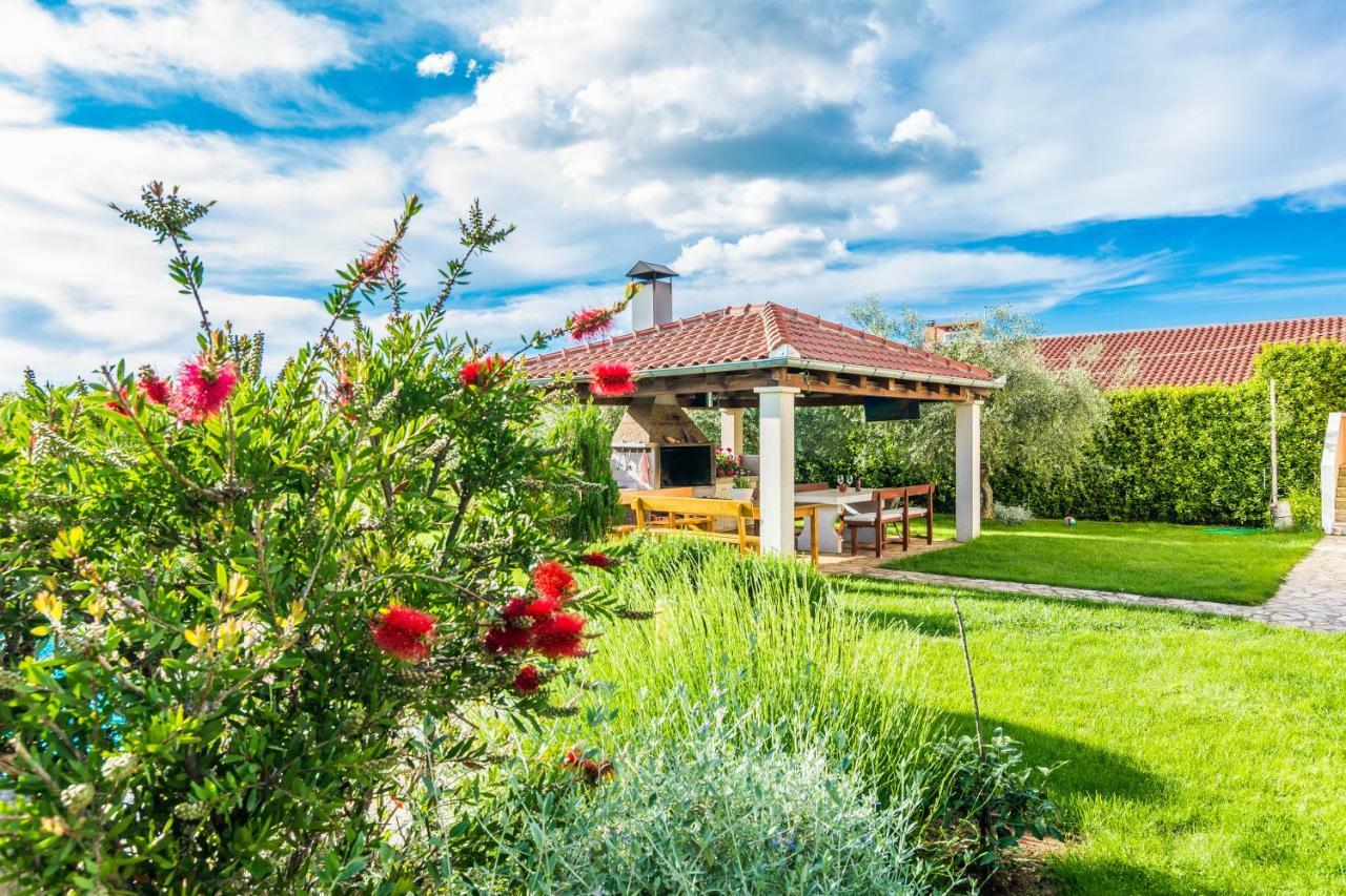 Apartmani Albi Zaton  Buitenkant foto