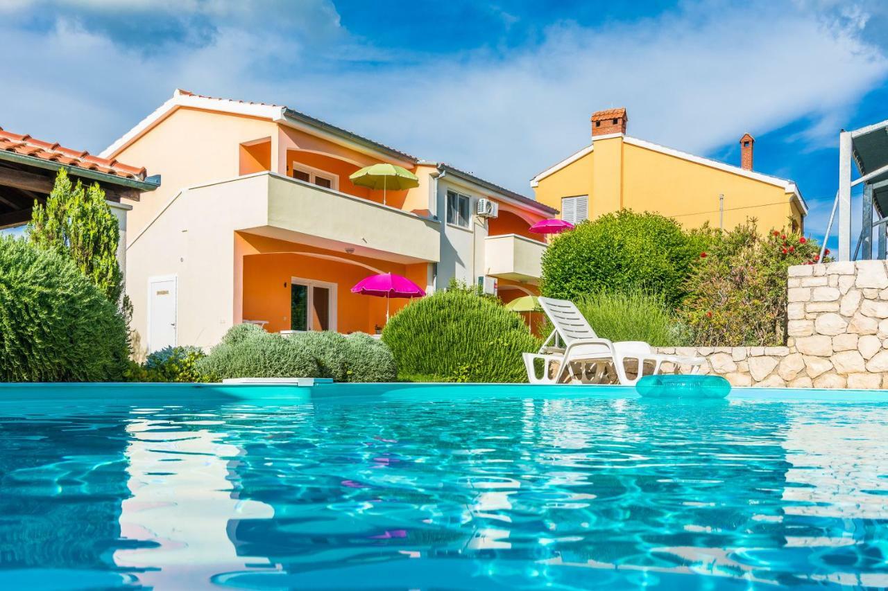 Apartmani Albi Zaton  Buitenkant foto